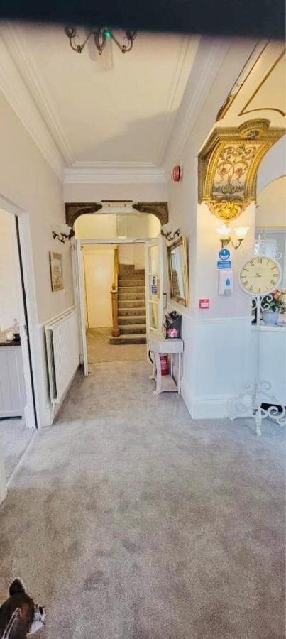 Gasthuis Bay Court 3*
